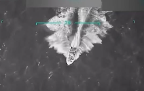 militer-as-menembak-kapal-yang-diduga-bawa-narkoba-lagi