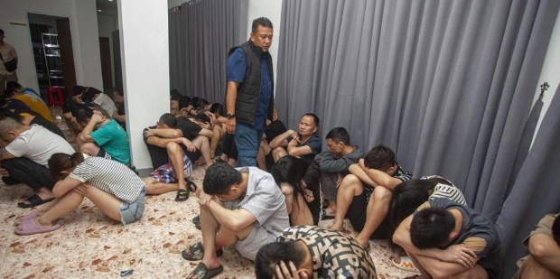 China Sedang Memburu 100 Buronan Scam Online