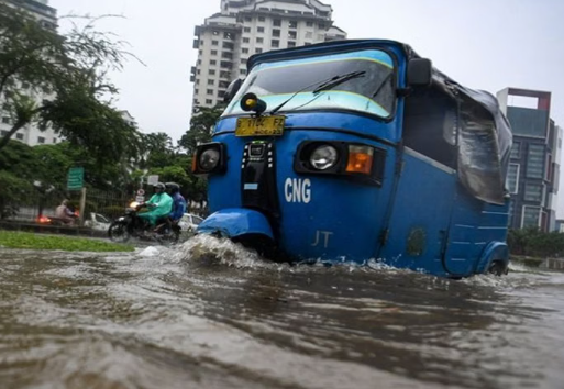 banyak-titik-banjir-di-jakarta-sudah-mengurang