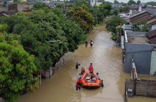 Bencana Hidrometeorologi Dominasi Jawa & Sulawesi